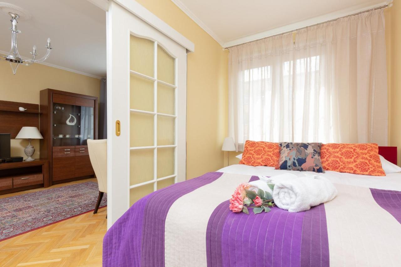 Miodowa Apartment Krasinski Garden Warsaw By Noclegi Renters Exterior foto